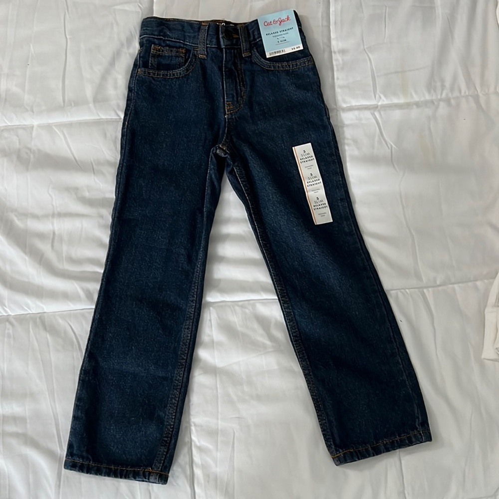 ✨NWT✨Toddler jeans size 5